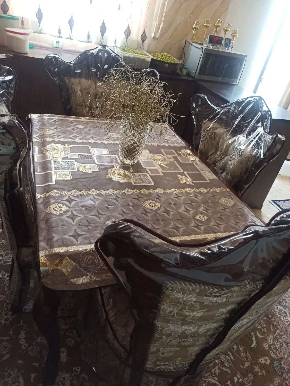 میز غذاخوری|میز و صندلی غذاخوری|شاهینشهر, شهرک گلدیس|دیوار