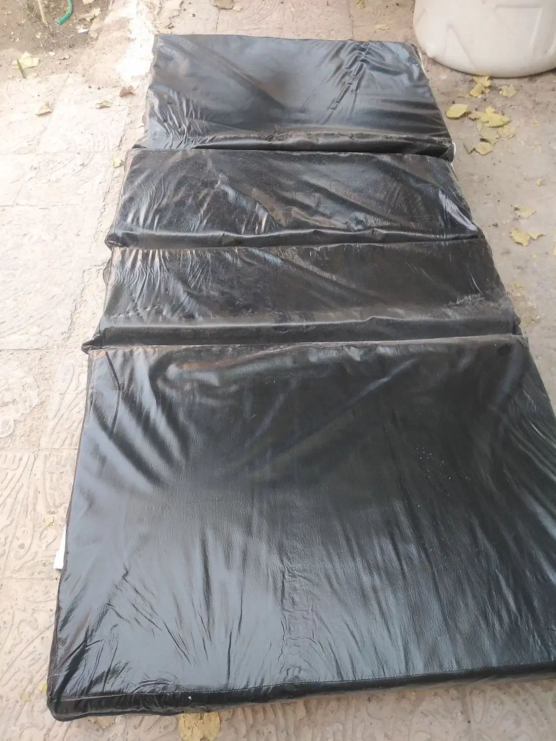 یک عدد تخت بیمارستانی با تشک|تشک تختخواب|کرمان, |دیوار