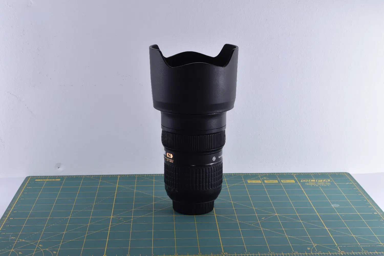 لنز نیکون Nikon AF-S 24-70mm f2.8 G N|دوربین عکاسی و فیلم‌برداری|شیراز, مبعث|دیوار