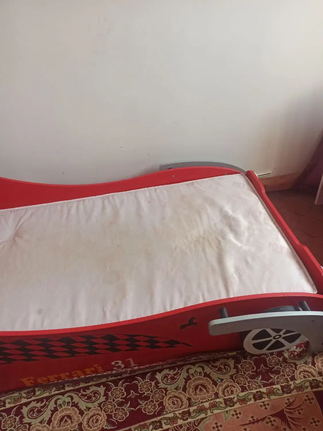 تخت خواب یک نفره|تخت و سرویس خواب|گلبهار, شهر جدید گلبهار|دیوار