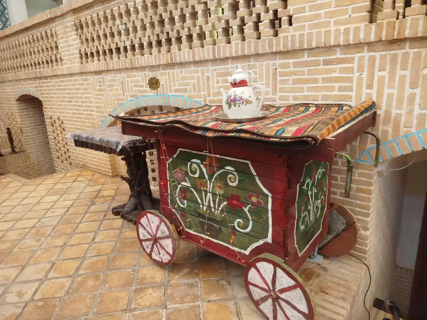 بومگردی سنتی هزاردستان آران و بیدگل|اجارهٔ کوتاهمدت آپارتمان و سوئیت|کاشان, پامنار|دیوار