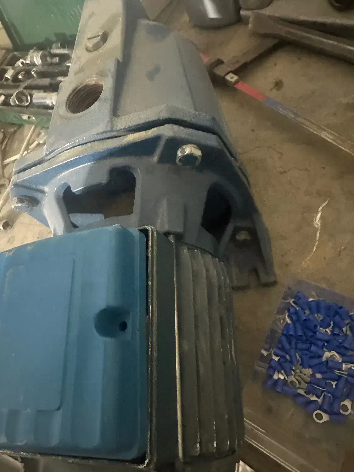 پمپ‌یک اسب جتی|ابزارآلات|آبیک, |دیوار