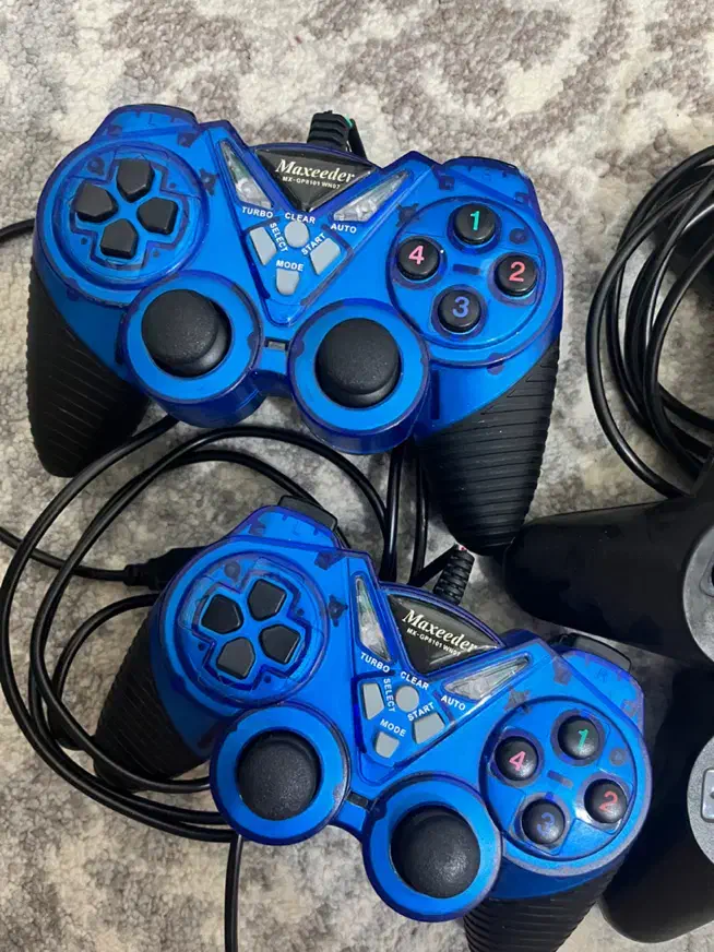 ۴ عدد دسته بازی|کنسول، بازی ویدئویی و آنلاین|آمل, |دیوار