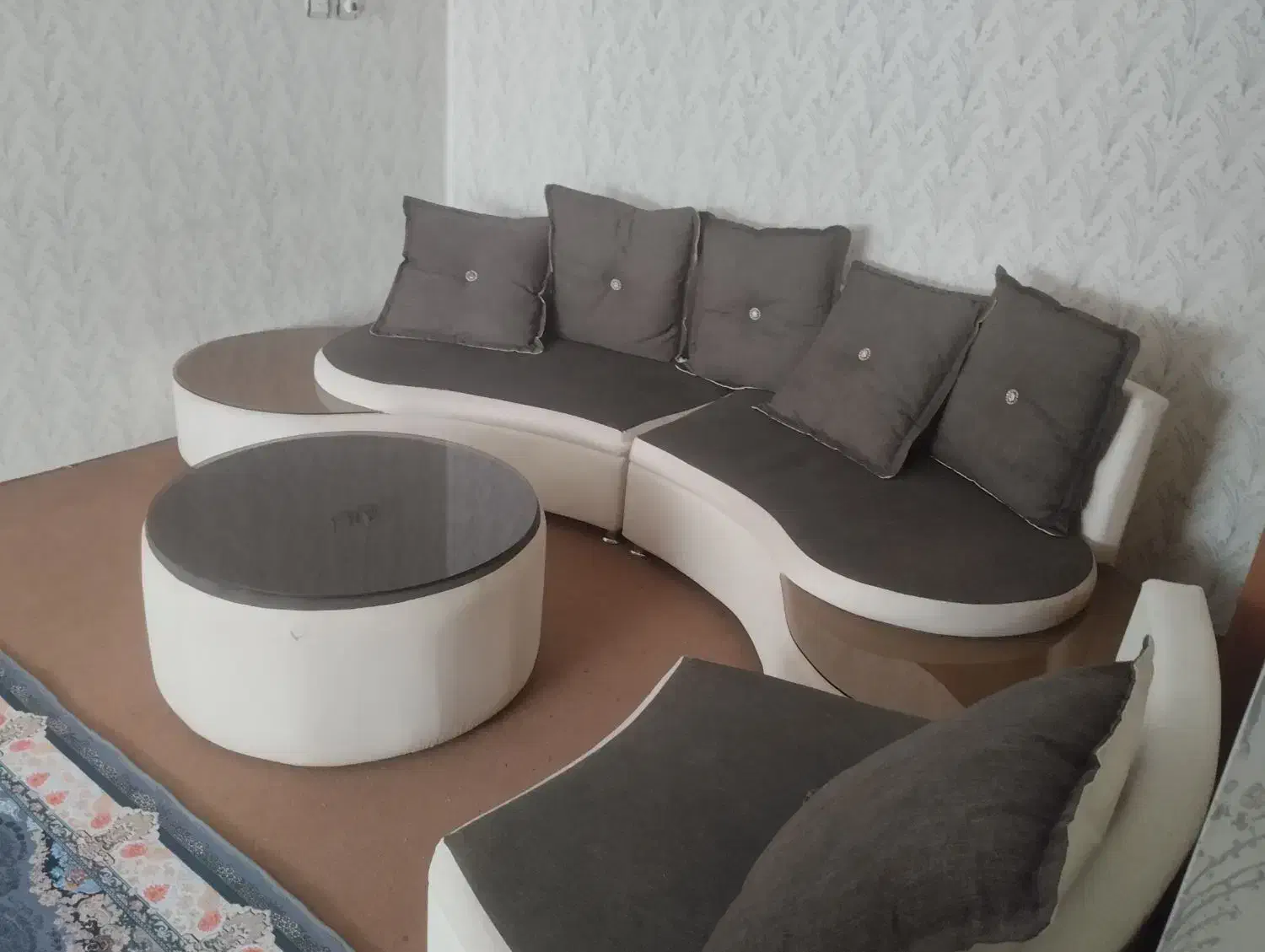 اجاره منزل مبله|اجارهٔ کوتاهمدت آپارتمان و سوئیت|شیراز, هفت تنان|دیوار