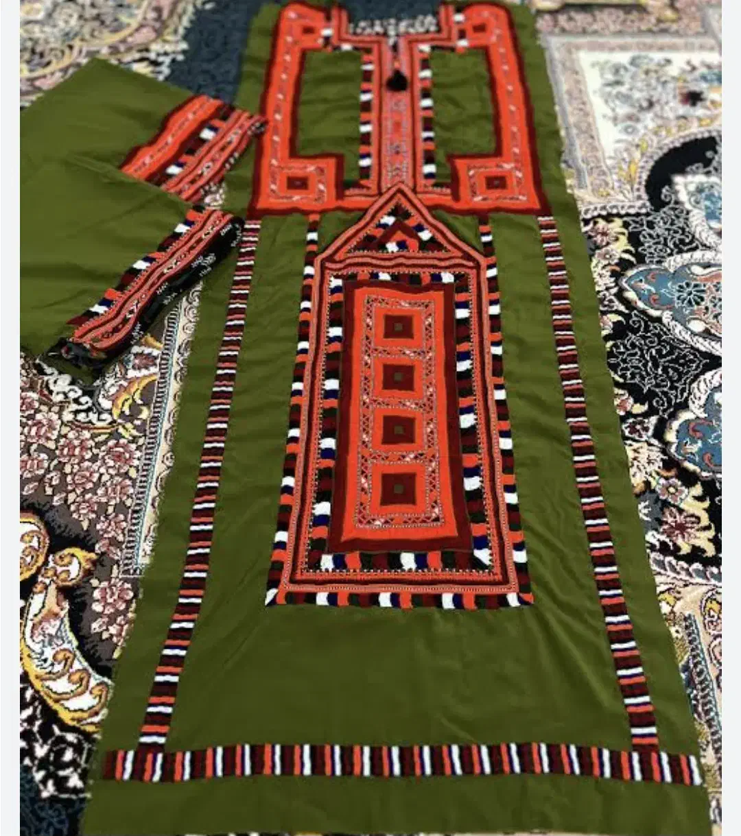 لباس|لباس|سراوان, |دیوار