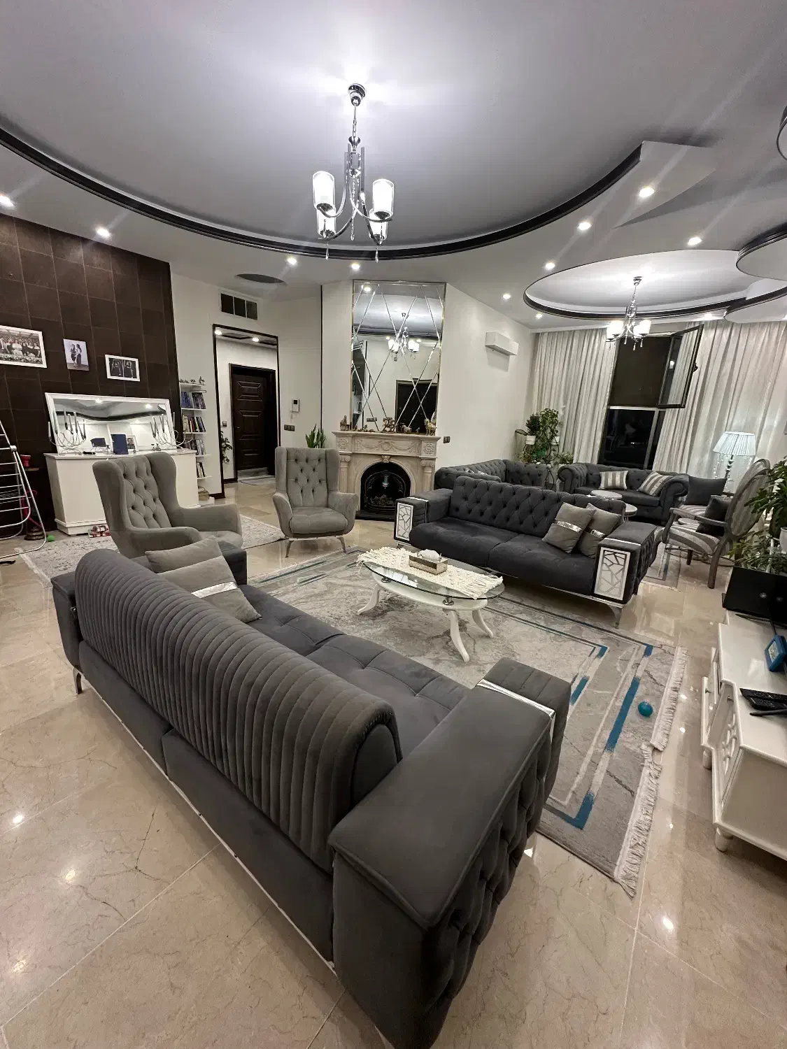 ۱۳۴ متر / ۳خواب / ۴متر سقف / فول امکانات