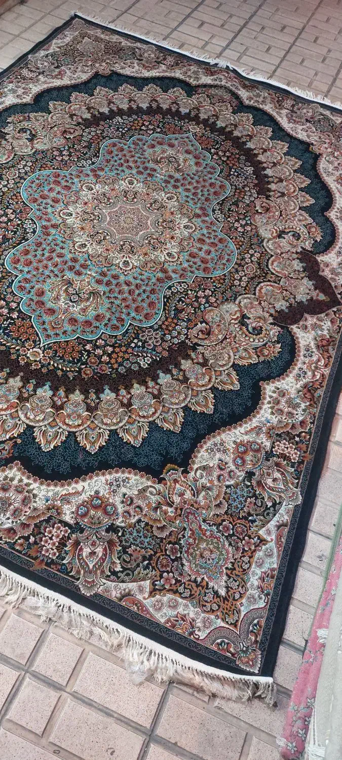 ۲ تخته فرش ۹متری اصل ۷۰۰ شانه تراکم ۲۵۵۰|فرش|نسیم‌شهر, |دیوار