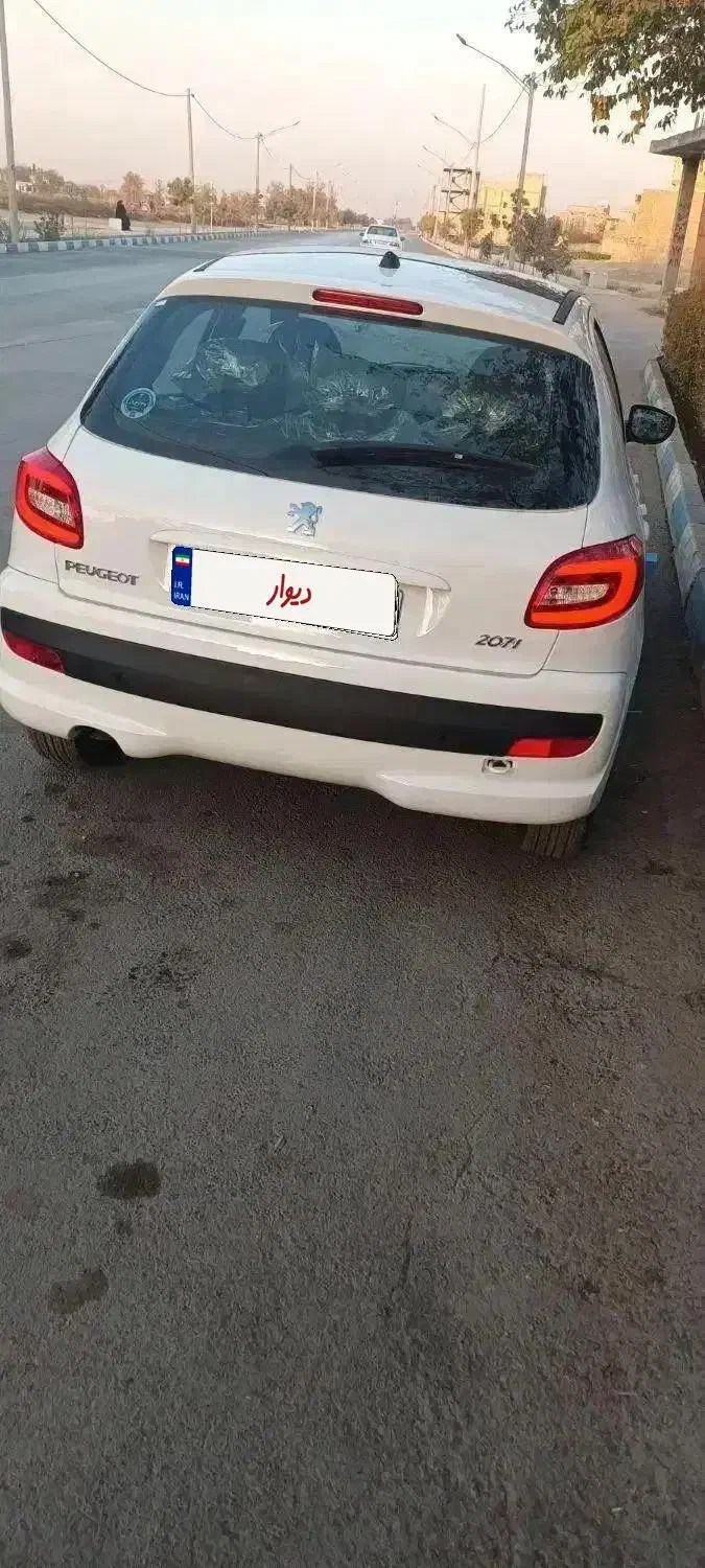 پژو ۲۰۷i پانوراما دنده ای موتور TU5 پلاس|خودرو سواری و وانت|خمینی‌شهر, |دیوار