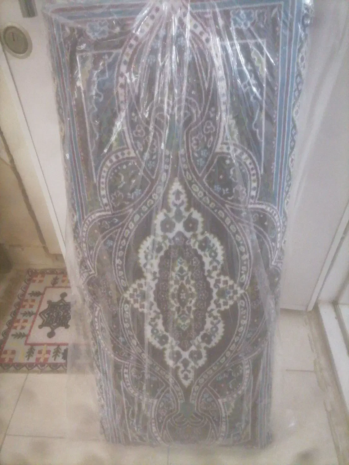 پشتی نو دو طرح|پشتی|گرگان, |دیوار