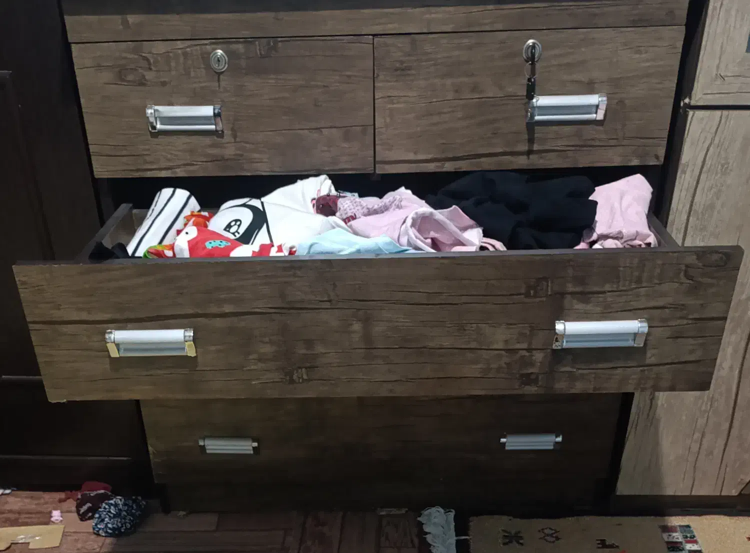 دراور  چهار کشویی|جاکفشی، کمد، دراور|شیراز, معالی‌آباد|دیوار