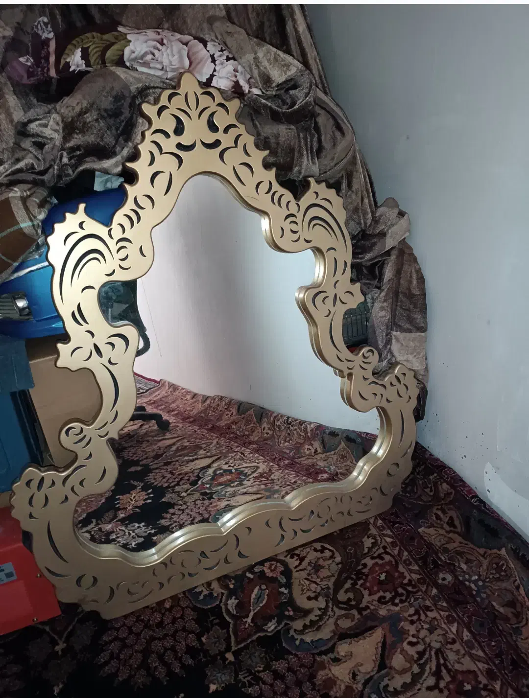 آیینه شیک استفاده نشده|آینه|قلعه نو, |دیوار