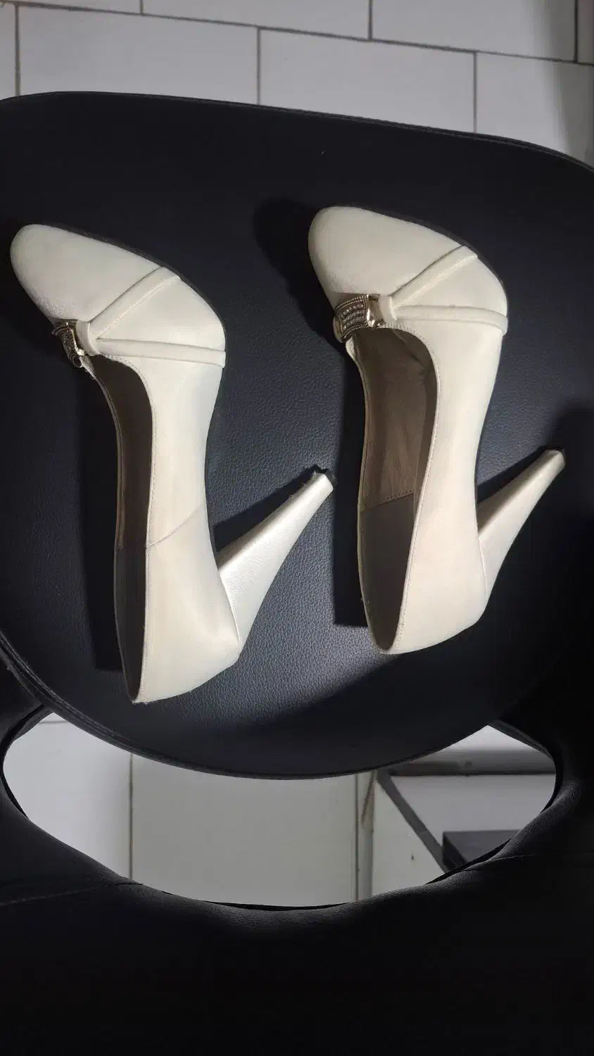 کفش سفید پاشنه ۹سانتی|کیف، کفش، کمربند|رشت, حمیدیان|دیوار