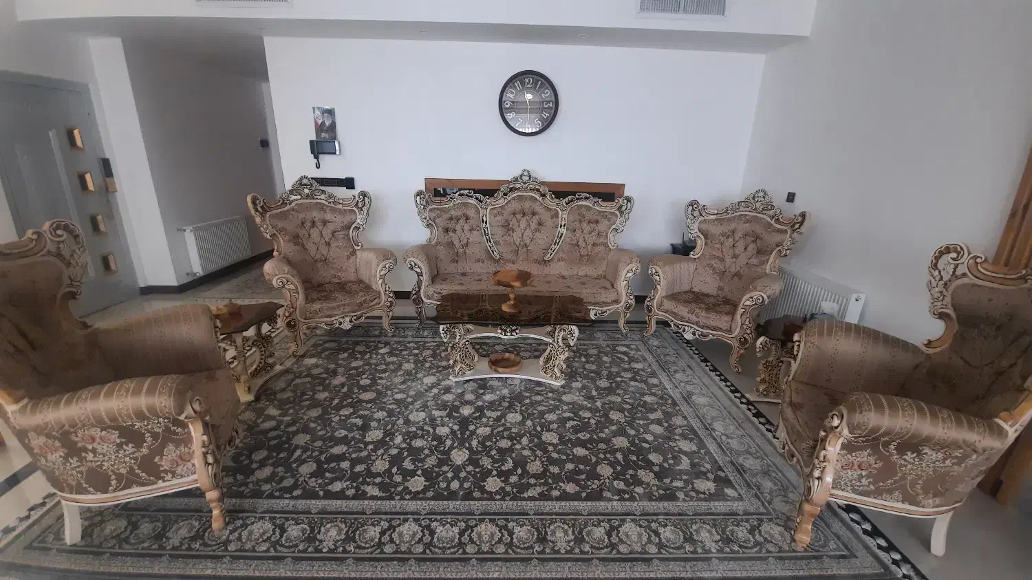مبل سلطنتی۹ نفره|مبلمان خانگی و میز عسلی|الیگودرز, |دیوار