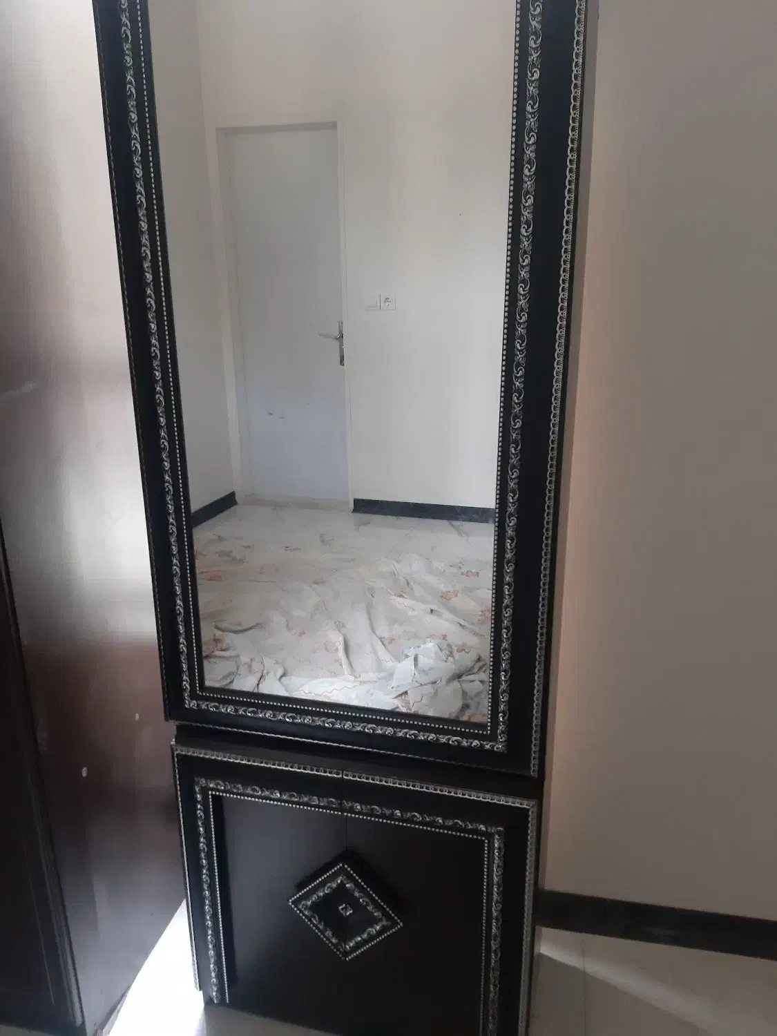 میز ناهار خوری وجاکفشی کمدی|میز و صندلی غذاخوری|تهران, پرستار|دیوار