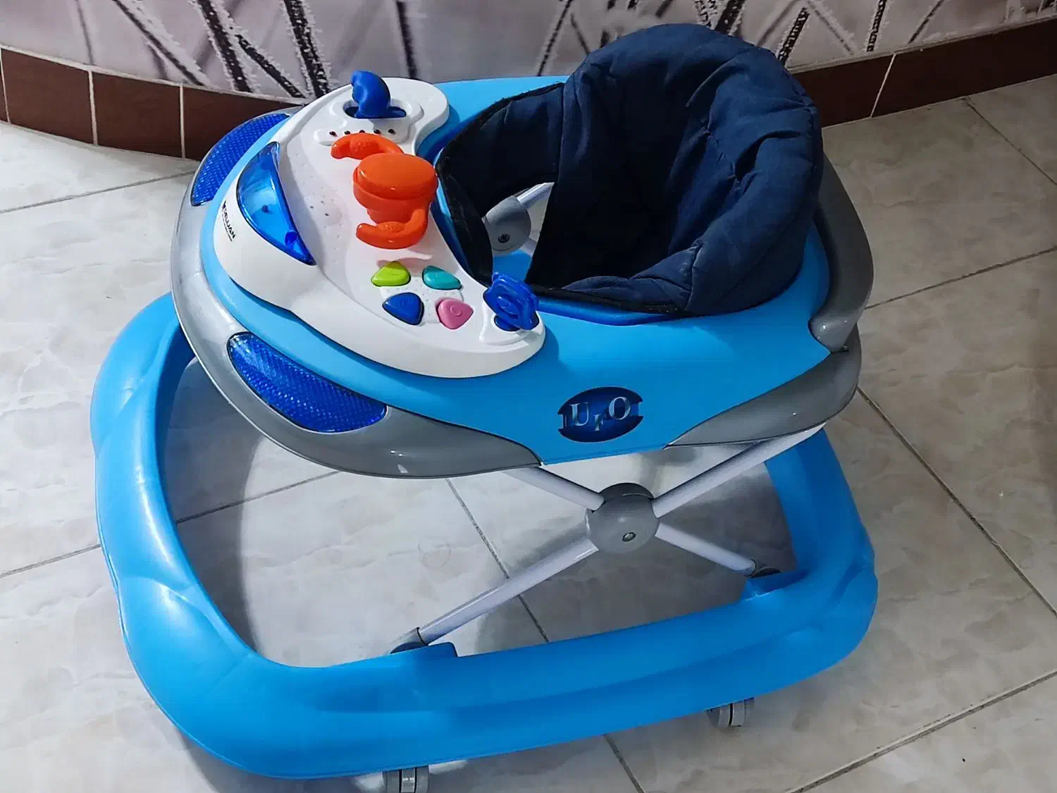 روروک یوفو دلیجان|کالسکه و لوازم جانبی|رشت, یخسازی|دیوار