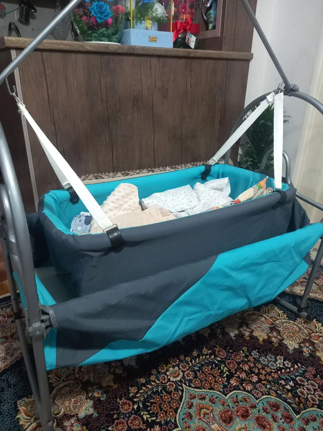 گهواره نو|تخت و صندلی بچه|سنندج, |دیوار