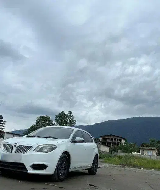 برلیانس۳۲۰اتومات|خودرو سواری و وانت|تهران, بلورسازی|دیوار