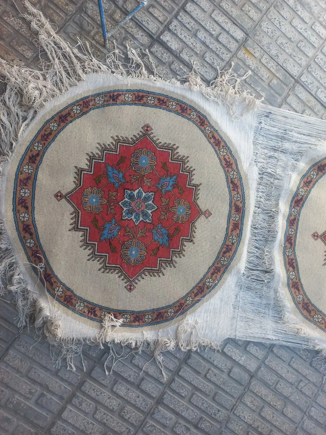 فرش دست باف گرد|فرش|اردبیل, |دیوار