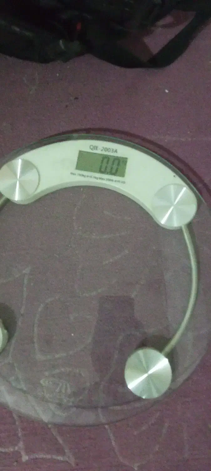 ترازوی انسان کش دیجیتالی شیشه ای|پزشکی|گرمدره, |دیوار