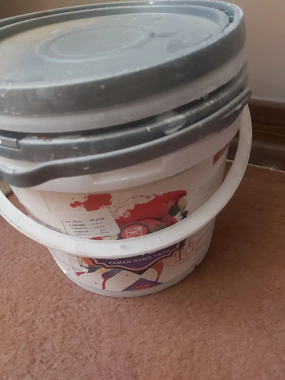 سطل رنگی حدود ۴۰ عدداست|ظروف نگهدارنده، پلاستیکی، یکبارمصرف|یزد, |دیوار