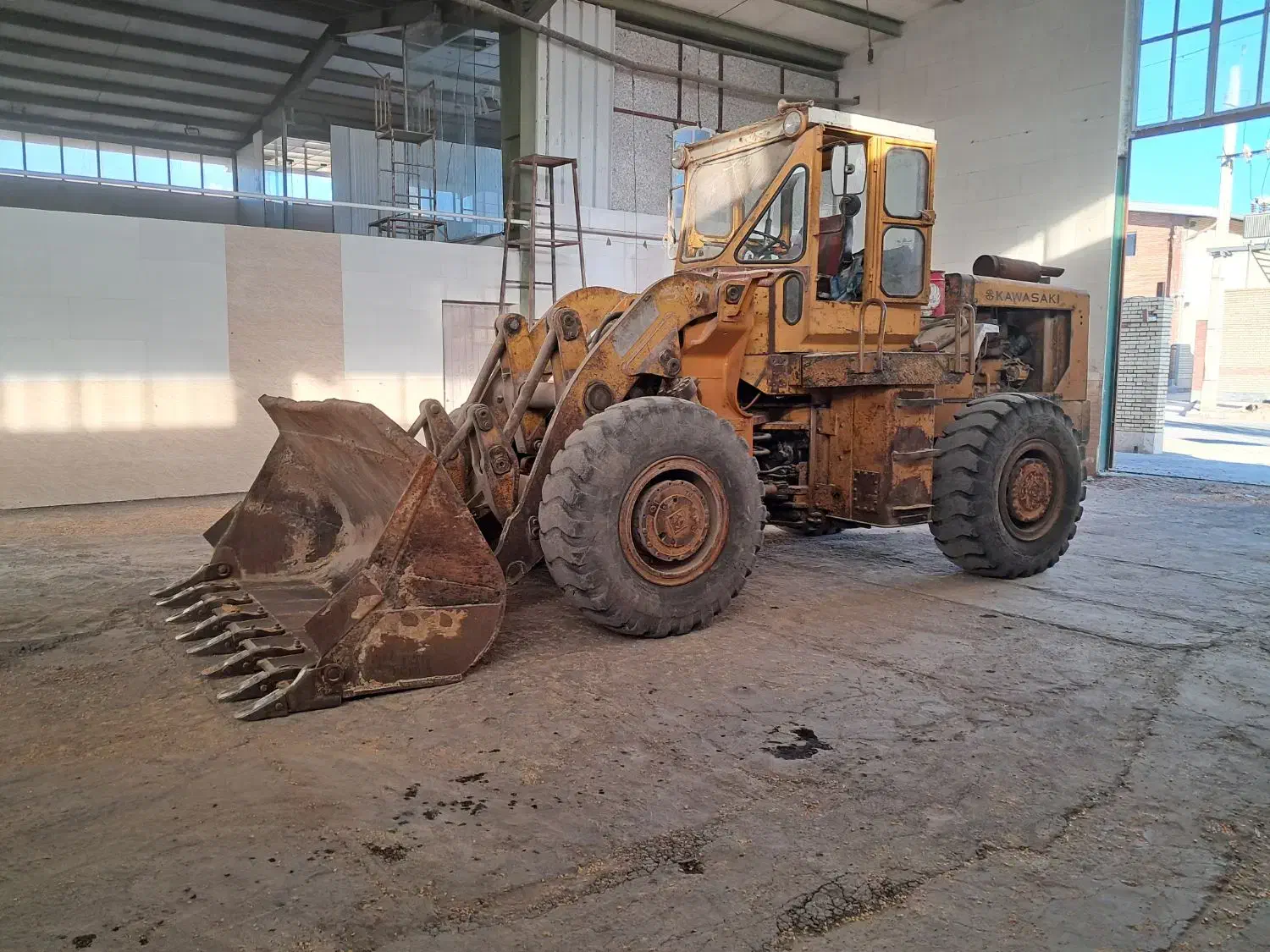 لودر کاوازاکی ۷۰|خودرو سنگین|قم, تولید دارو و یخچال|دیوار