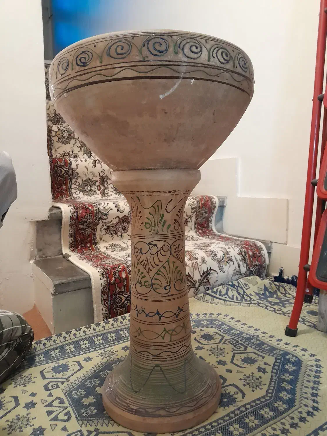 تعدادی گلدان سفالی|گل و گیاه طبیعی|زنجان, |دیوار