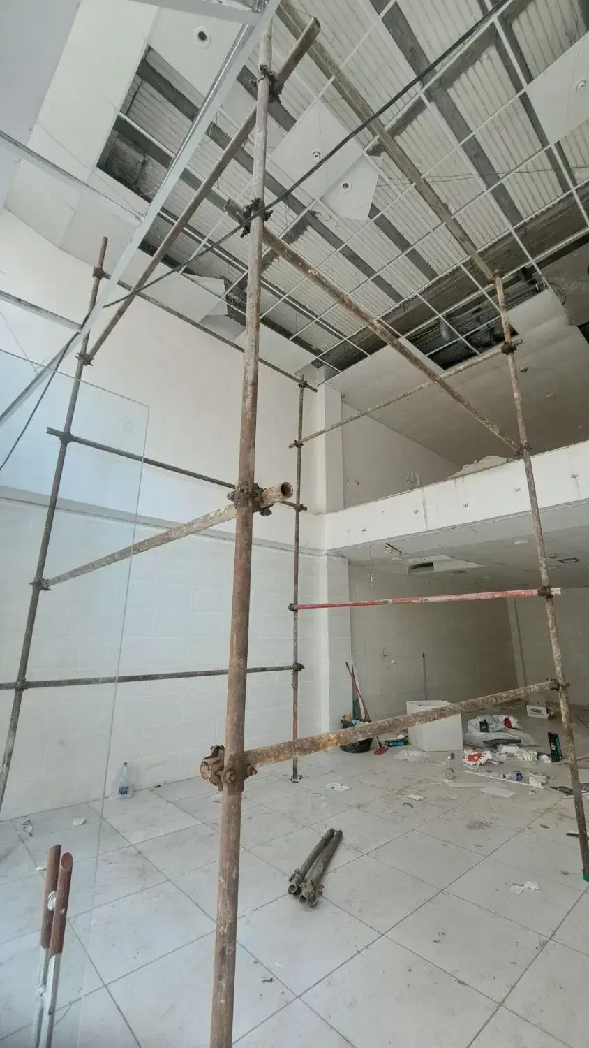 داربست برای پلاستر و نما سیمان سفید چهارپایه|خدمات پیشه و مهارت|خمیر, |دیوار