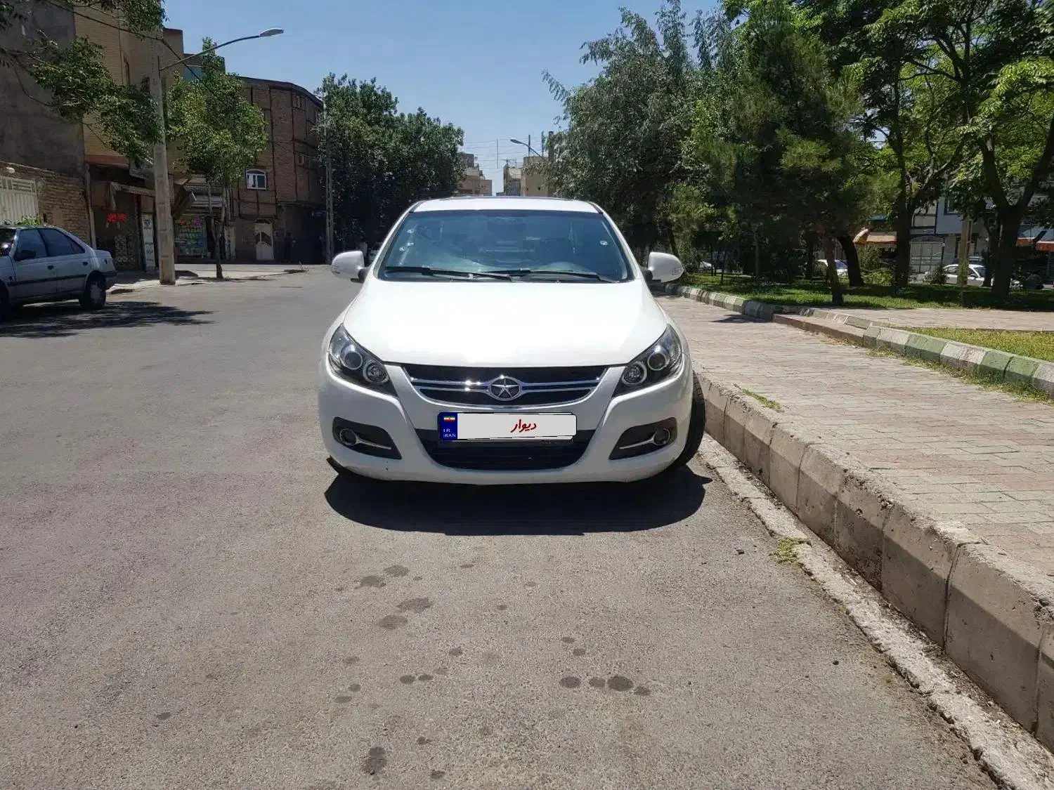 جک j5 اتومات تمیز و بدون ریالی خرج|خودرو سواری و وانت|تبریز, |دیوار