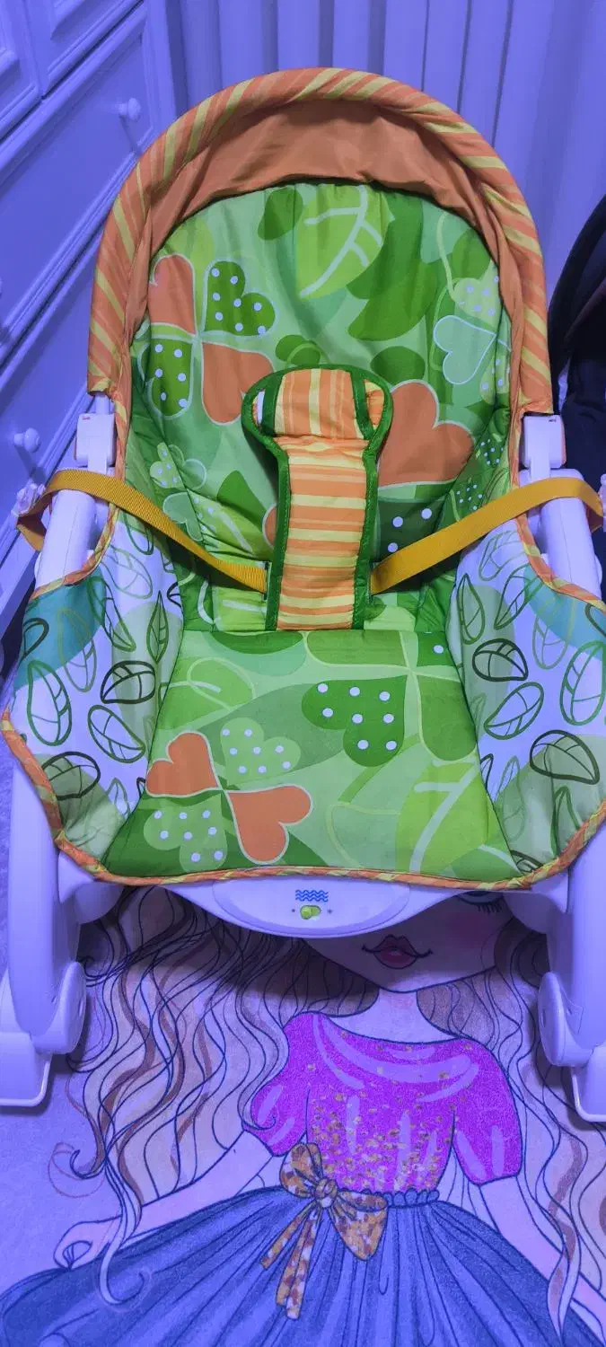 صندلی راکر  کودک|تخت و صندلی بچه|اسلام‌شهر, زرافشان|دیوار