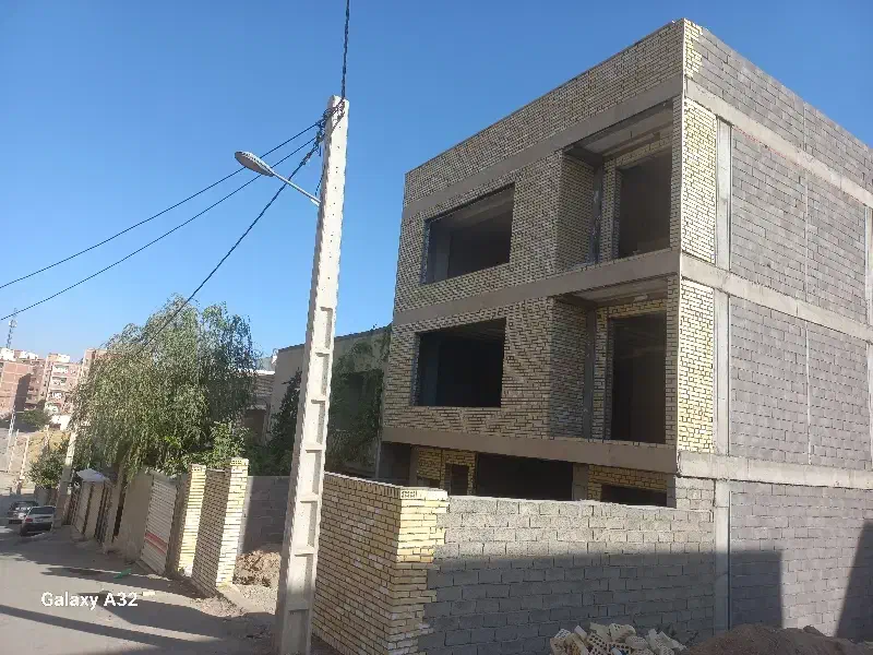 فروش ۳ طبقه مسکونی در اندیشه|فروش خانه و ویلا|دیواندره, |دیوار