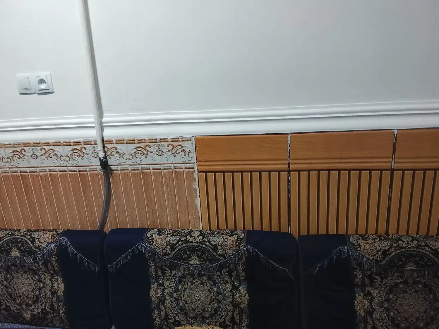 خرمشهر|پشتی|خرمشهر, |دیوار