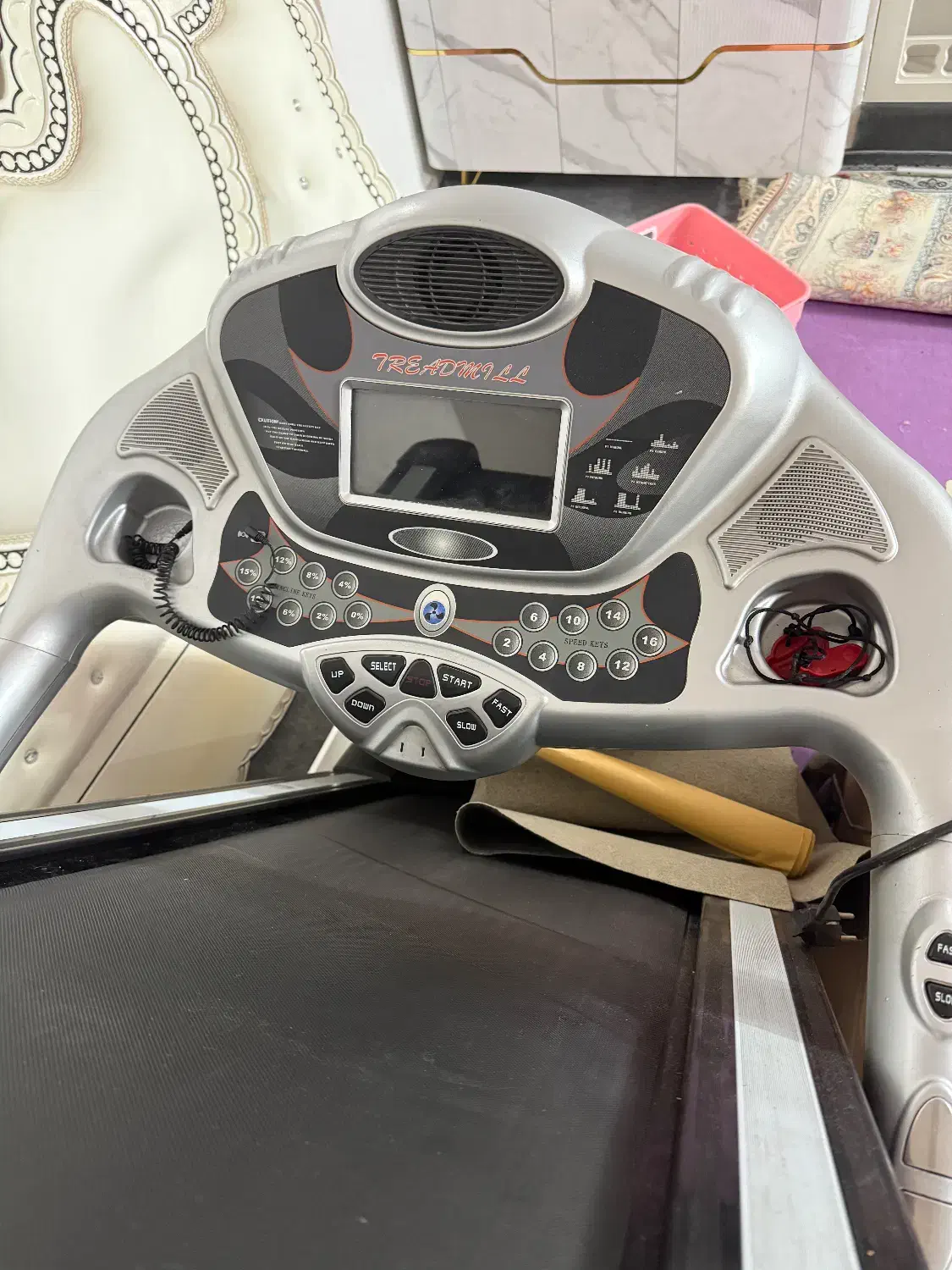 تردمیل|تجهیزات ورزشی|هشتگرد, شهرک اداری|دیوار