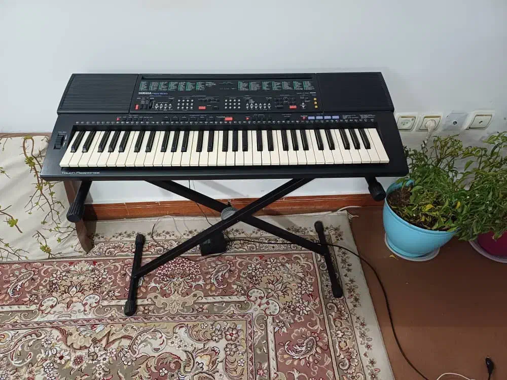 ارگ کلید پیانویی تاچدار یاماها psr500|پیانو، کیبورد، آکاردئون|تاکستان, |دیوار