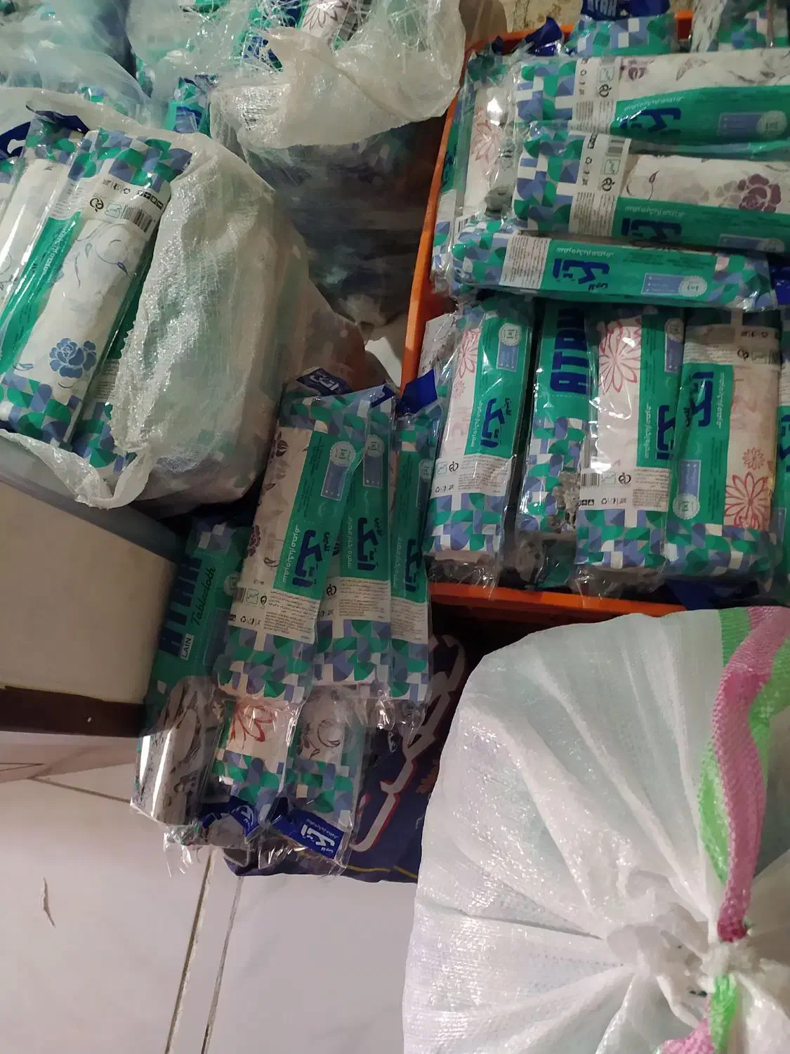 سفره یکبارمصرف|سفره، حوله، دستمال آشپزخانه|اصفهان, ملک‌شهر|دیوار