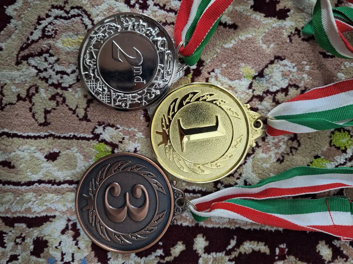 مدال عمده تعداد ۱۰۰عدد دونه ای ۵۰تومن و ۴۰تومن|تجهیزات ورزشی|تهران, آرژانتین|دیوار