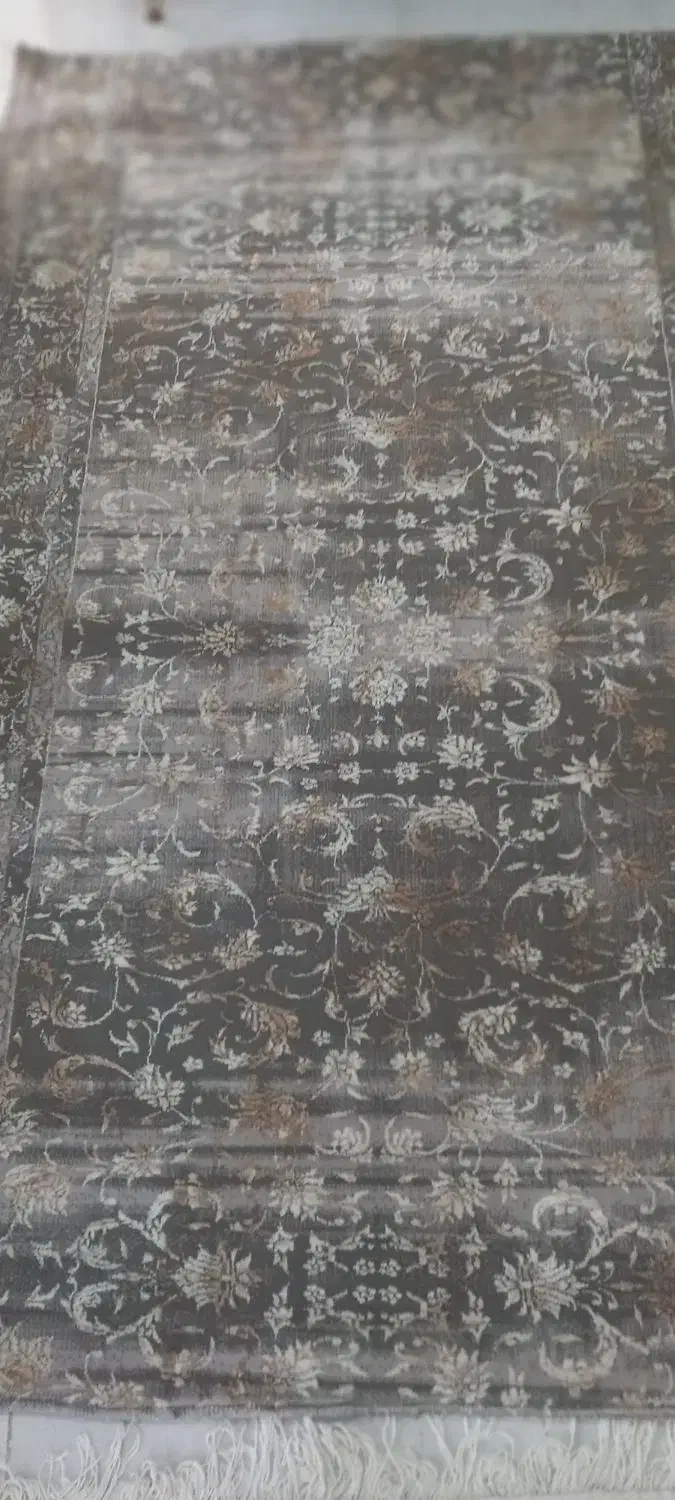 کناره فرش طوسی برجسته و طرح جدید|فرش|قدس, شهر‌قدس|دیوار