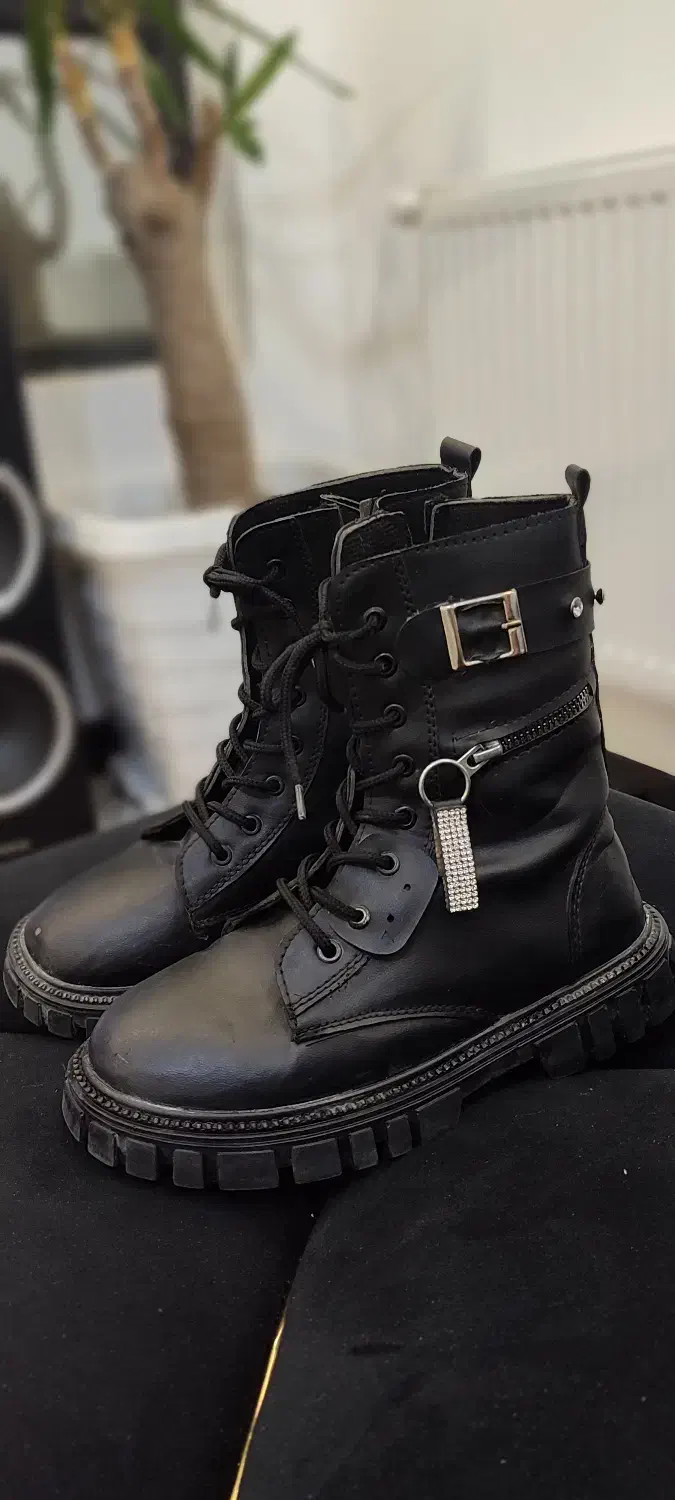 آغوشی و کفش بوت|کفش و لباس بچه|مشهد, پورسینا|دیوار