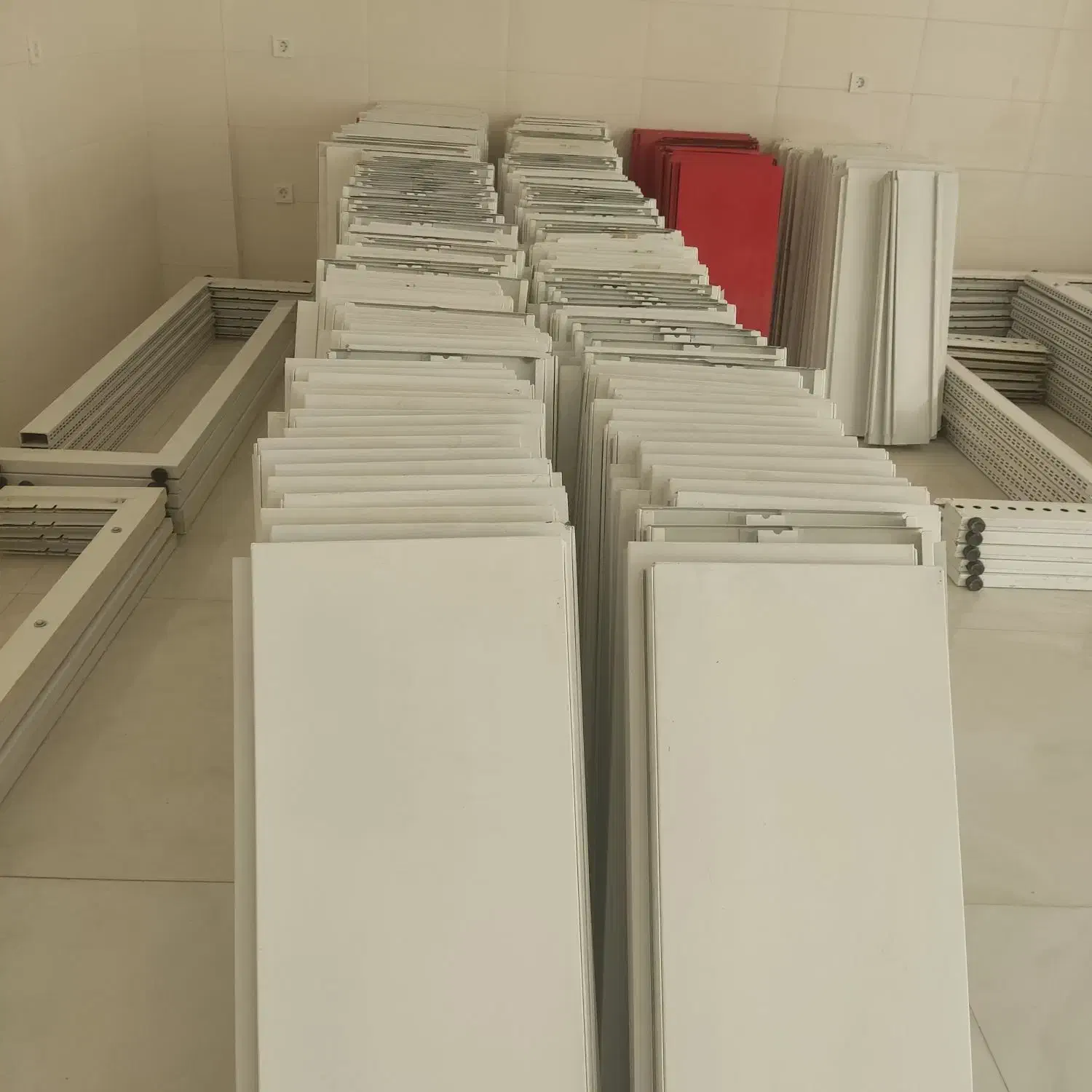 وسایل فروشگاهی در حد نو|فروشگاه و مغازه|بیرجند, |دیوار