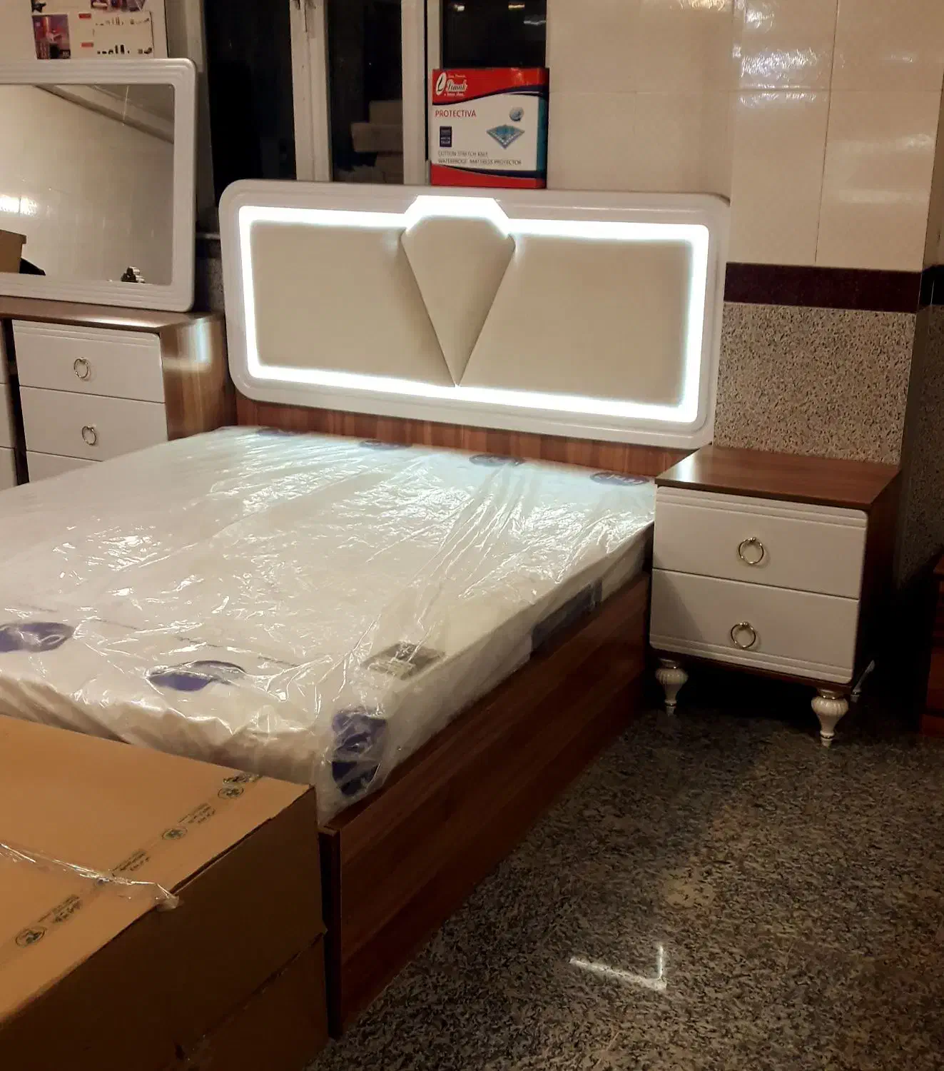 تختخواب دو نفره مدرن|تخت و سرویس خواب|اردبیل, |دیوار