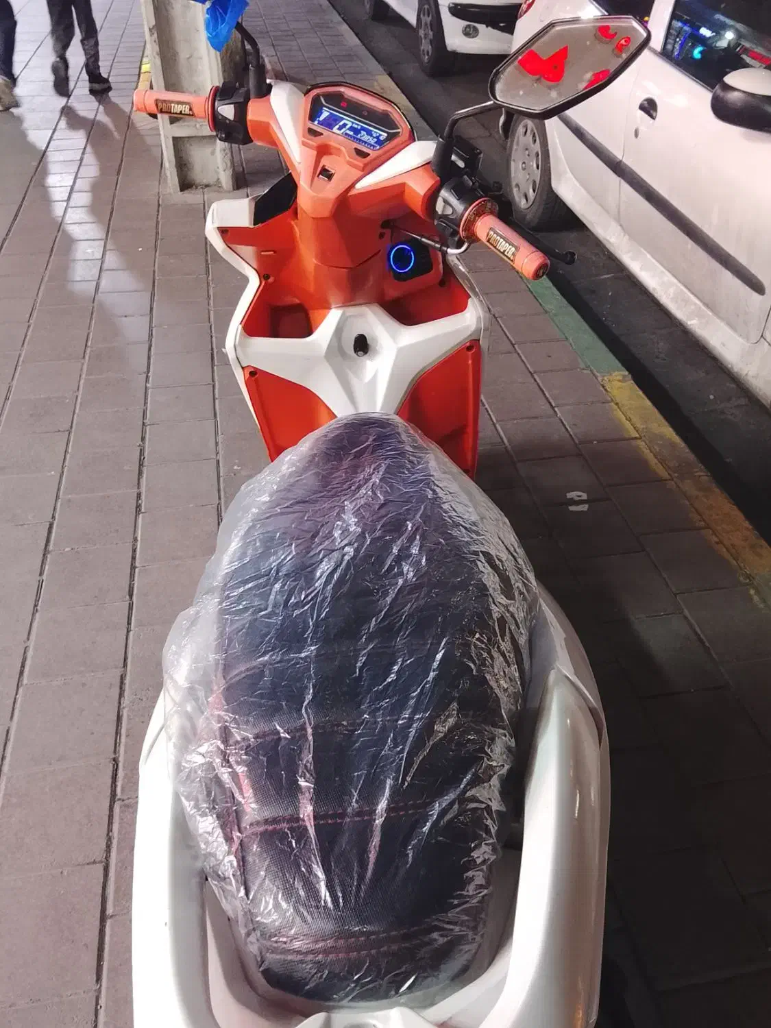 کلیک|موتورسیکلت|فردیس, فردیس|دیوار