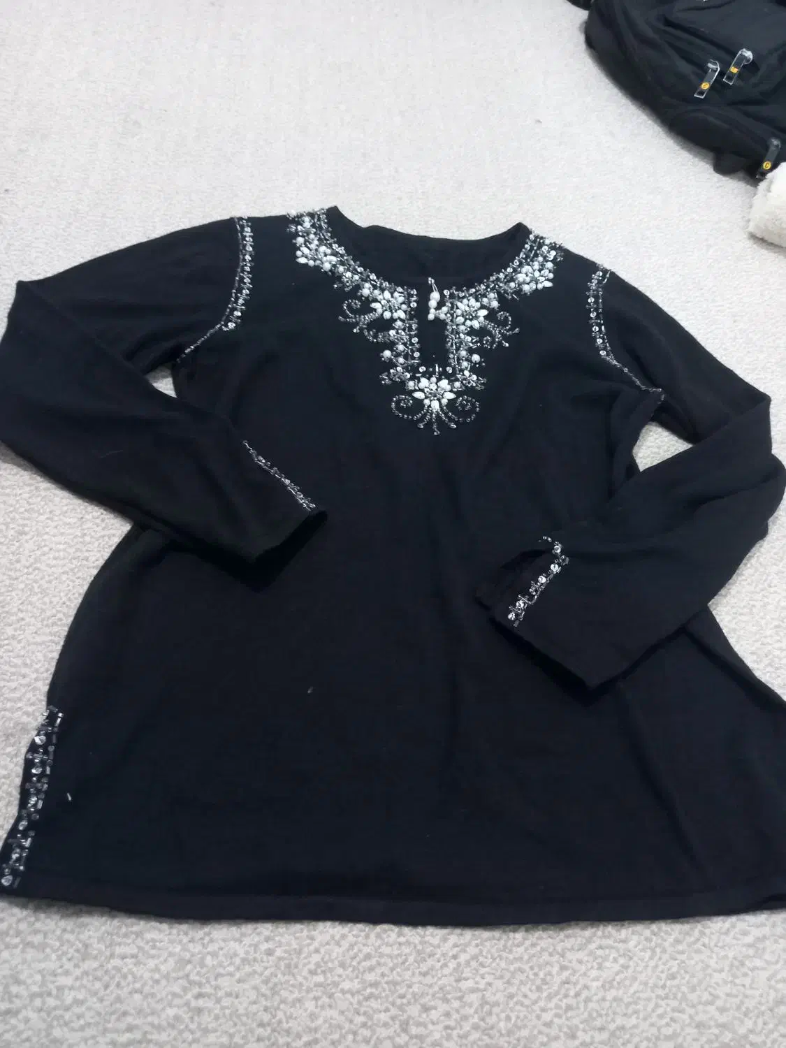 چند عدد مانتو|لباس|زنجان, |دیوار