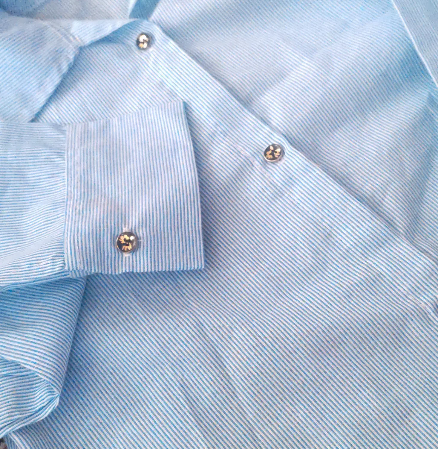 شومیز|لباس|دورود, |دیوار