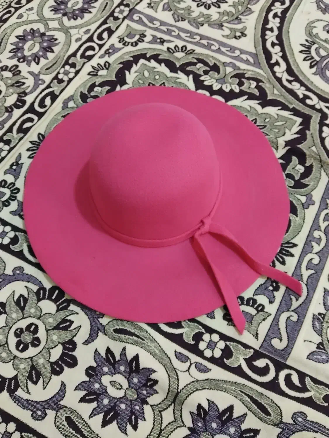 کلاه|لباس|اسلام‌شهر, مطهری|دیوار