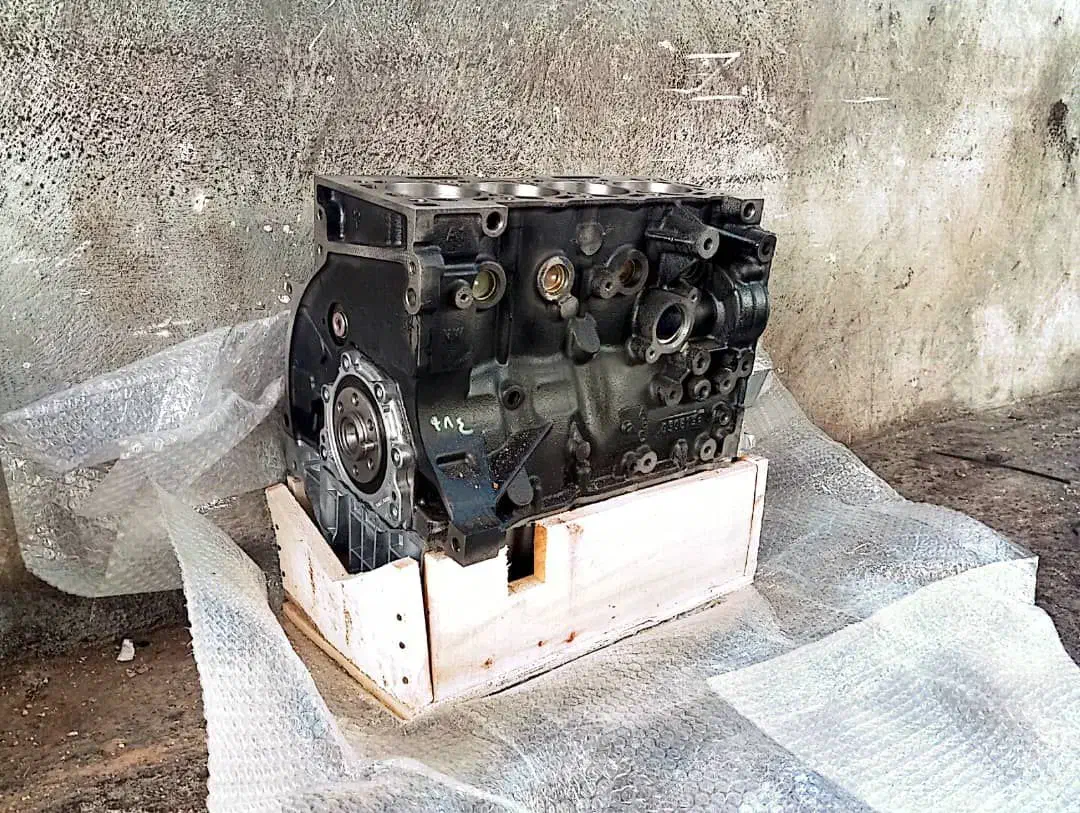 فروش موتور ونیم موتور بلوک سیلندر پژو|قطعات یدکی و لوازم جانبی|زاهدان, |دیوار