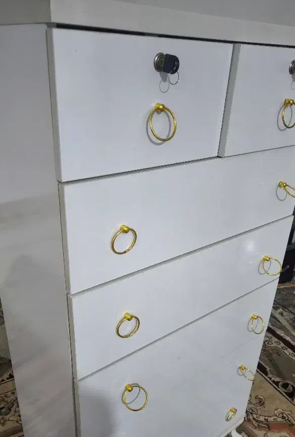 دراور ۵ کشویی و دو کشوی کلید دار در حد نو|جاکفشی، کمد، دراور|میانه, |دیوار