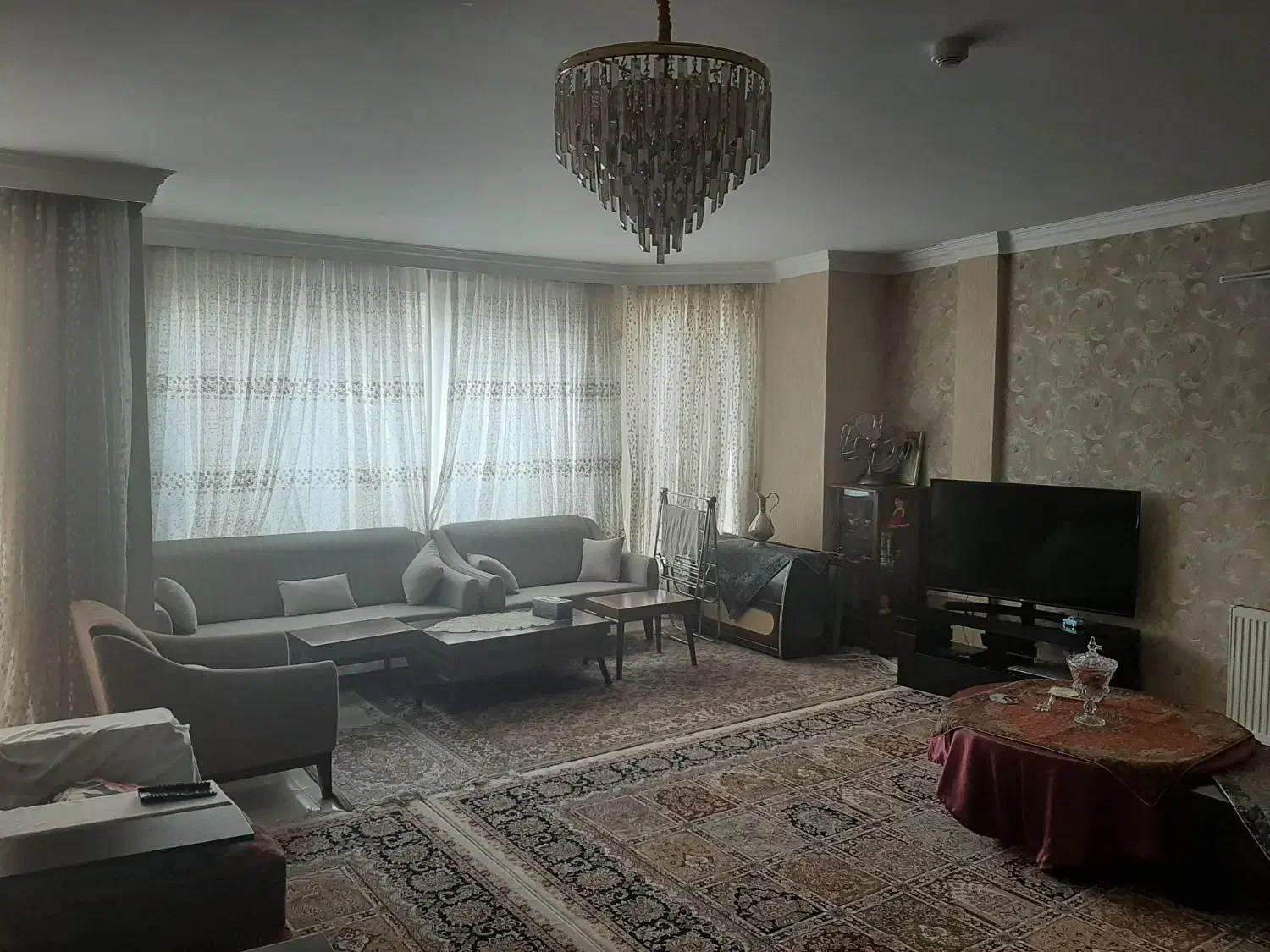 137متر 3خواب دوکله نور خیابان بزرگمهر زیر قیمت|فروش آپارتمان|اصفهان, گلزار|دیوار