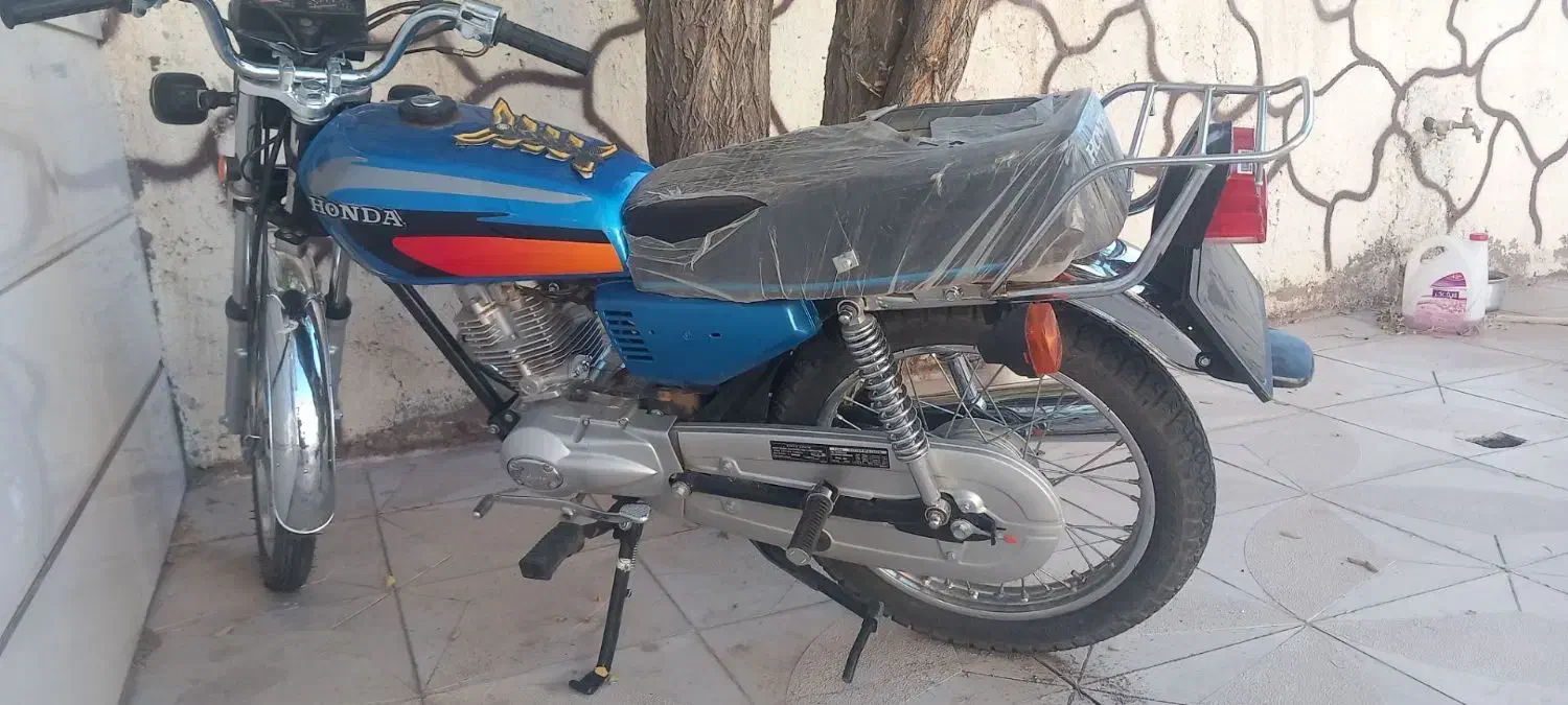 موتور سیکلت صفر مدل ۸۳|موتورسیکلت|بالا ولایت, |دیوار