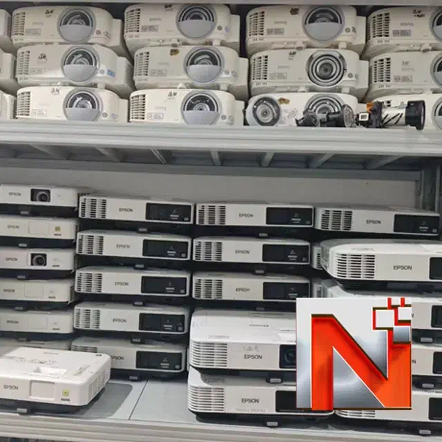 مرکز پخش دیتا ویدئو پروژکتور اپسون EPSON مدل 1925W|تلویزیون و پروژکتور|مشهد, شاهد (شهرک غرب)|دیوار