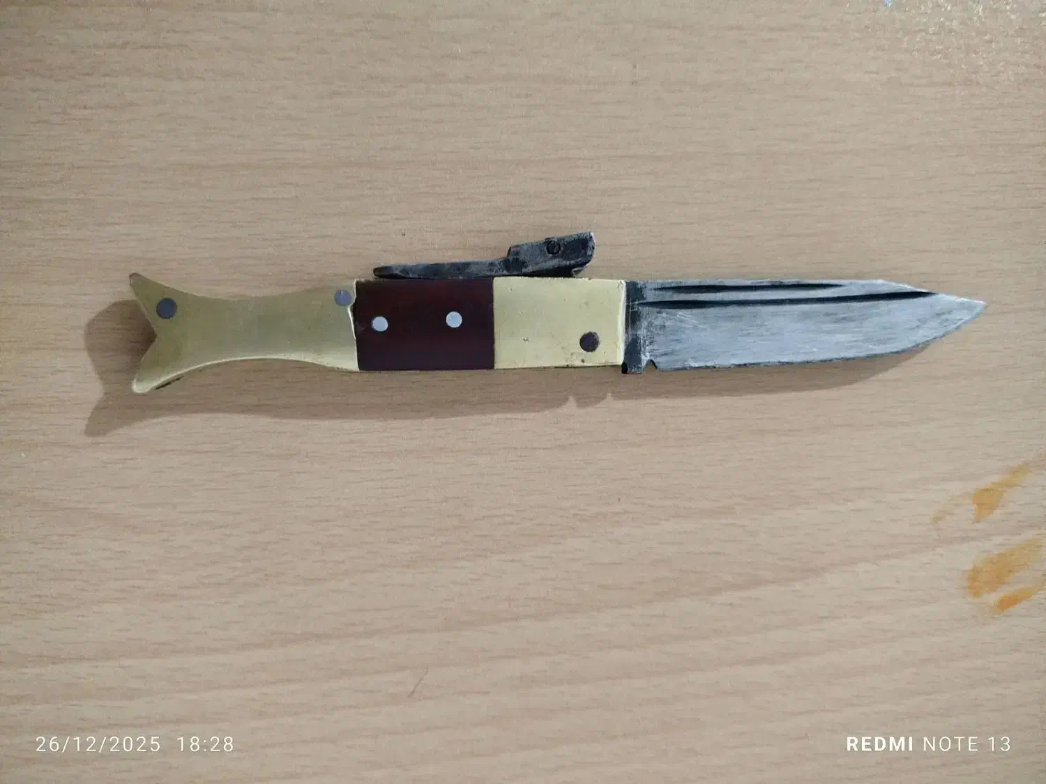 چاقو|ابزارآلات|صحنه, |دیوار