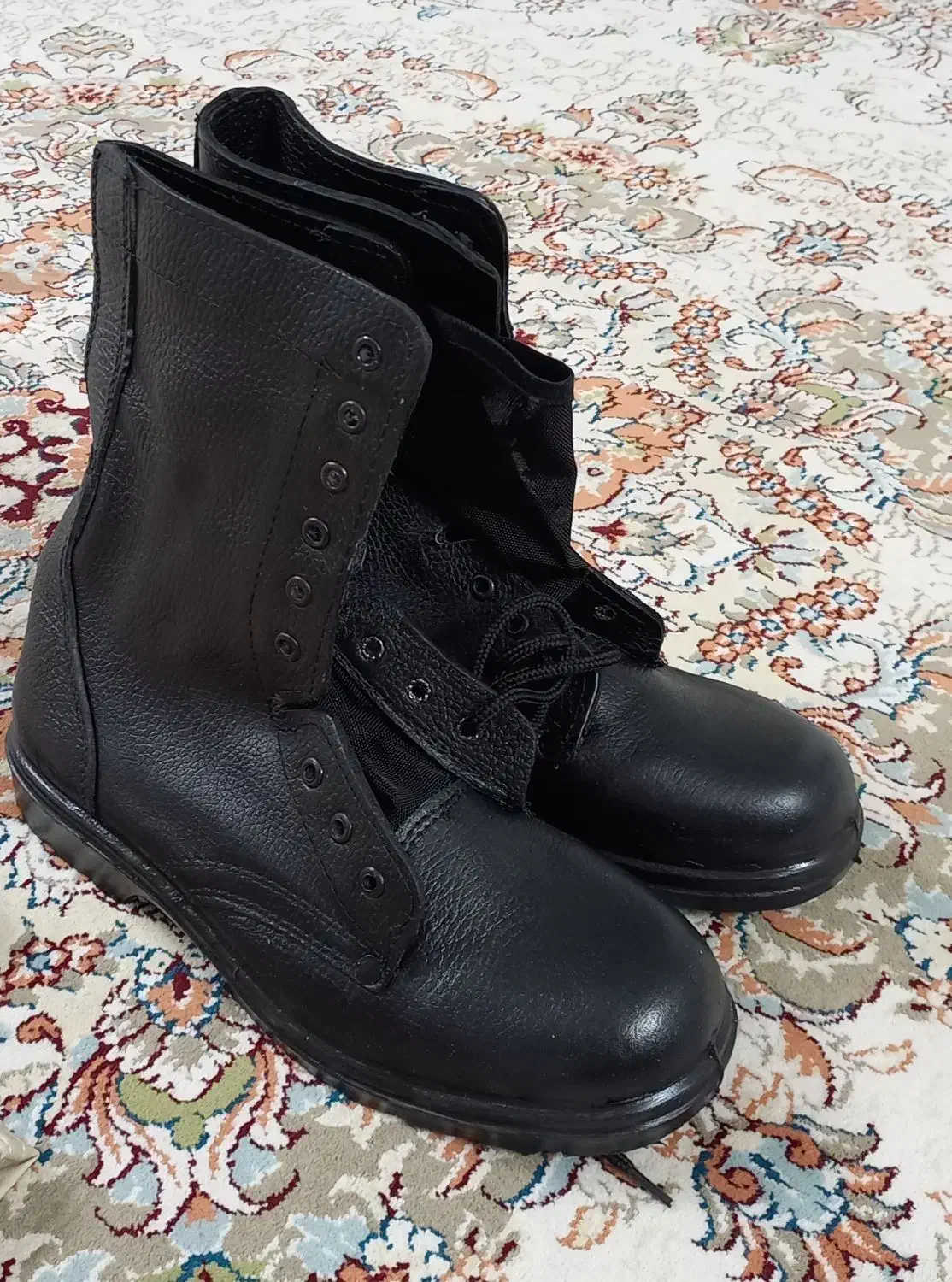 لباس سربازی مرزبانی و پوتین|لباس|مشهد, شهید رضوی|دیوار